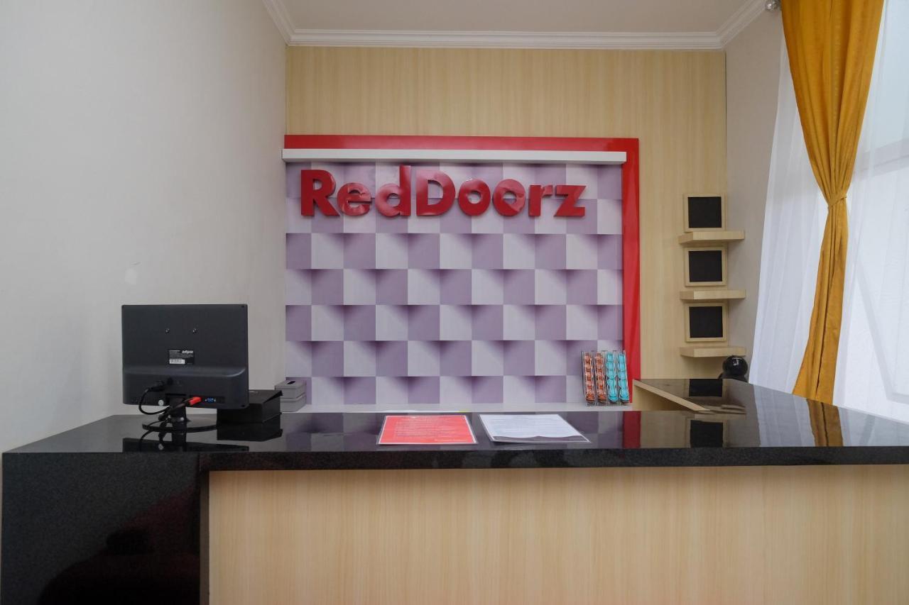 Reddoorz Near Kawasan Bandara Ahmad Yani Semarang 2 Ξενοδοχείο Εξωτερικό φωτογραφία